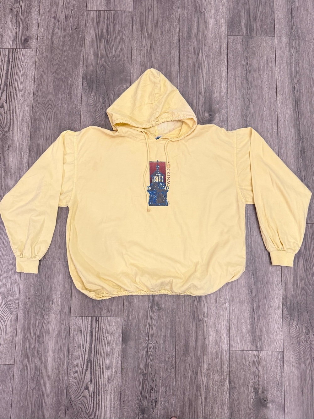 Mackinac Island Vintage WEK The World 90’s Yellow Size XL Pullover Jacket Hoodie